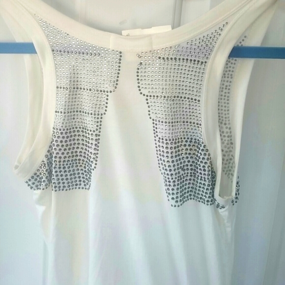 Gorgeous rhinestone tank top - Picture 3 of 4
